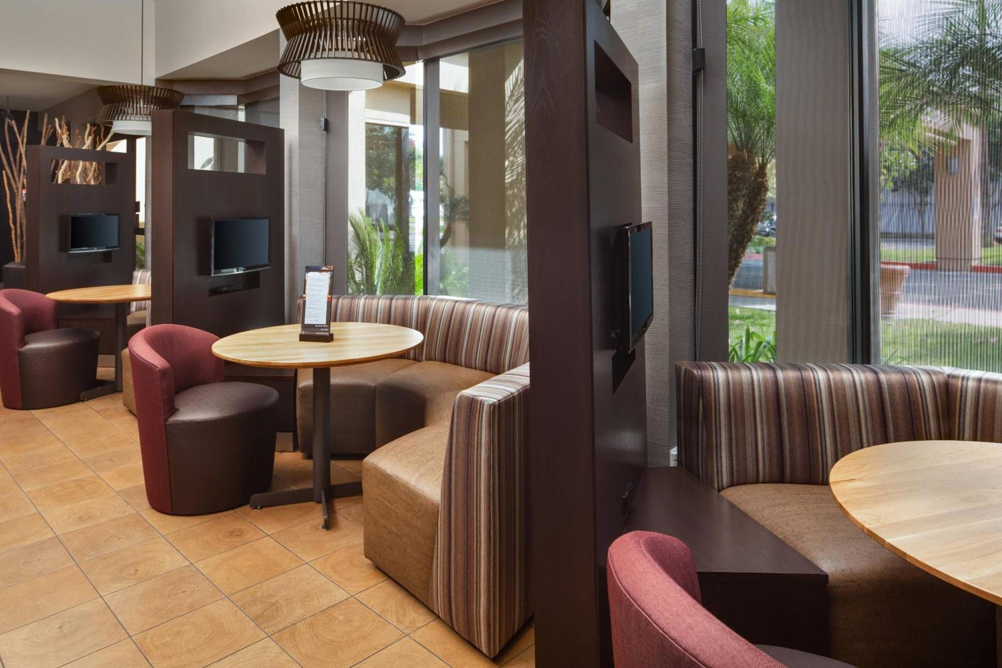 Courtyard Costa Mesa South Coast Metro Santa Ana